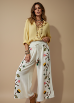 Carregar imagem no visualizador da galeria, Pantalonas c/ bolsos bordadas LINDA
