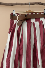 Carregar imagem no visualizador da galeria, Saia Riscas - Detalhe
