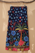 Carregar imagem no visualizador da galeria, Saia Wrap Azul - Alternativa
