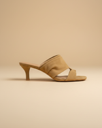 Load image in the gallery viewer,Sandálias vista lateral
