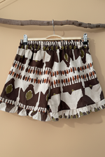 Carica l'immagine nel visualizzatore della galleria,Shorts ikat castanho costas
