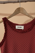 Carregar imagem no visualizador da galeria, Top bolinhas detalhe — fundo estúdio bege
