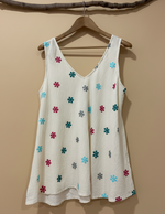 Carregar imagem no visualizador da galeria, Top bordado fundo bege - frontal
