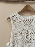 Carica l'immagine nel visualizzatore della galleria,Top crochet cabide detalhe
