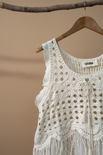 Carregar imagem no visualizador da galeria, Top crochet - detalhe crochet e etiqueta
