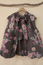Carica l'immagine nel visualizzatore della galleria,Top floral chocolate - costas
