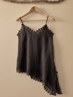 Carregar imagem no visualizador da galeria, Top linho castanho — frente
