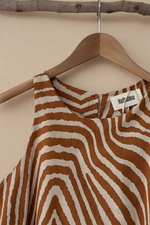 Carica l'immagine nel visualizzatore della galleria,Top zebra caramelo - detalhe
