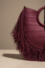 Carregar imagem no visualizador da galeria, Tote Raffia Franjas Vinho - Detalhe
