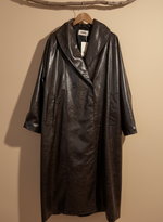 Carregar imagem no visualizador da galeria, Trench coat verniz — frente
