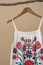 Carregar imagem no visualizador da galeria, Vestido alças bordado — detalhe
