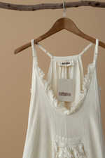 Carregar imagem no visualizador da galeria, Vestido alças creme - detalhe
