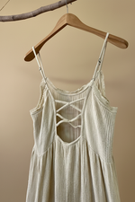 Carregar imagem no visualizador da galeria, Vestido boho bege - detalhe fitas
