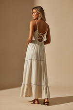 Carregar imagem no visualizador da galeria, Vestido boho bege - modelo costas
