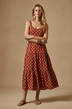 Carregar imagem no visualizador da galeria, Vestido bolinhas — modelo frente
