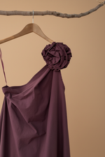 Carregar imagem no visualizador da galeria, Vestido Bordô - Foto 2 (detalhe rosa)
