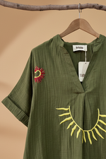 Carica l'immagine nel visualizzatore della galleria,Vestido bordado cabide detalhe
