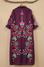 Carregar imagem no visualizador da galeria, Vestido bordado costas
