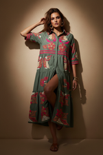 Carregar imagem no visualizador da galeria, Vestido bordado - Deusa pose sensual
