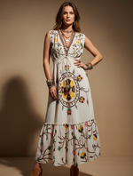 Carregar imagem no visualizador da galeria, Vestido c/ bolsos bordado LINDA
