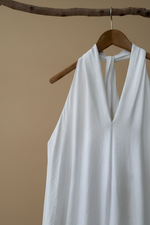 Carregar imagem no visualizador da galeria, Vestido Branco Detalhe Frente

