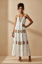 Carregar imagem no visualizador da galeria, Vestido Branco Floral — Modelo Gipsy Frente
