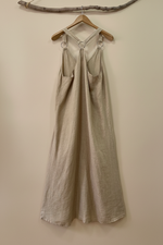 Carica l'immagine nel visualizzatore della galleria,Vestido cabide costas com pau

