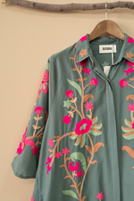 Carica l'immagine nel visualizzatore della galleria,Vestido Camiseiro - Detalhe
