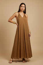 Load image in the gallery viewer,Vestido caramel - modelo frente
