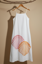 Carregar imagem no visualizador da galeria, Vestido conchas - frente cabide
