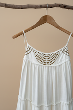 Carregar imagem no visualizador da galeria, Vestido Floral Branco — Detalhe

