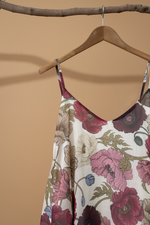 Carregar imagem no visualizador da galeria, Vestido Floral - Foto 2 (detalhe decote)

