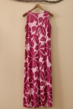Carregar imagem no visualizador da galeria, Vestido Floral Rosa - Costas
