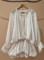 Carica l'immagine nel visualizzatore della galleria,Vestido folhos bege - frente
