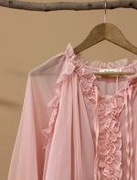 Carica l'immagine nel visualizzatore della galleria,Vestido folhos rosa - detalhe
