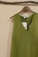 Carica l'immagine nel visualizzatore della galleria,Vestido linho verde - detalhe frente
