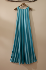 Carregar imagem no visualizador da galeria, Vestido malha teal - frente completo
