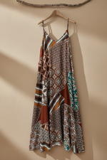 Carregar imagem no visualizador da galeria, Vestido Patchwork 3
