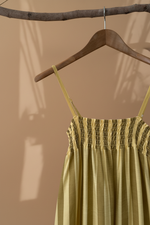 Carregar imagem no visualizador da galeria, Vestido Riscas Amarelo - Detalhe
