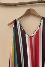 Carregar imagem no visualizador da galeria, Vestido riscas cabide detalhe
