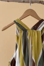 Carregar imagem no visualizador da galeria, Vestido riscas detalhe costas
