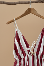 Carregar imagem no visualizador da galeria, Vestido Riscas - Detalhe
