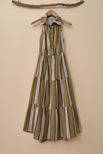 Carregar imagem no visualizador da galeria, Vestido Riscas — Frente sem Cinto
