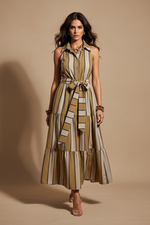 Carregar imagem no visualizador da galeria, Vestido Riscas — Modelo Morena Frente
