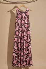 Cargue la imagen en el visor de la galería,Vestido rosa/castanho - frente cabide
