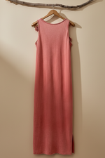 Carica l'immagine nel visualizzatore della galleria,Vestido rosa costas - fundo estúdio
