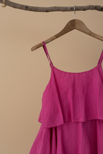 Carregar imagem no visualizador da galeria, Vestido rosa detalhe
