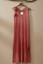 Carica l'immagine nel visualizzatore della galleria,Vestido rosa frente - fundo estúdio
