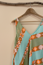 Load image in the gallery viewer,Vestido slip azteca - detalhe
