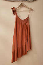 Load image in the gallery viewer,Vestido terracotta frente
